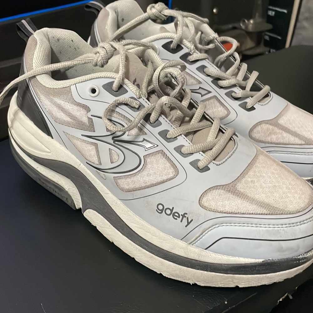 gdefy Gravity Defyer Comfort Sneakers